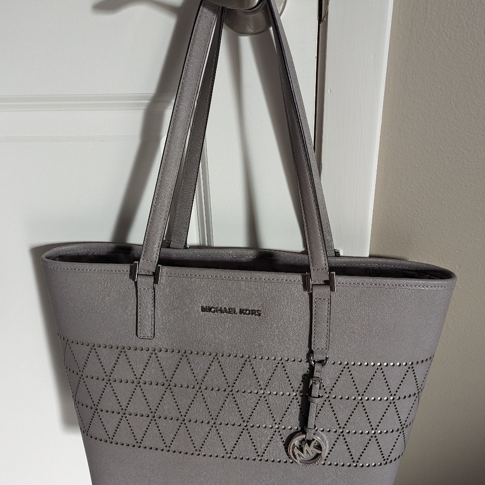Michael Kors tote